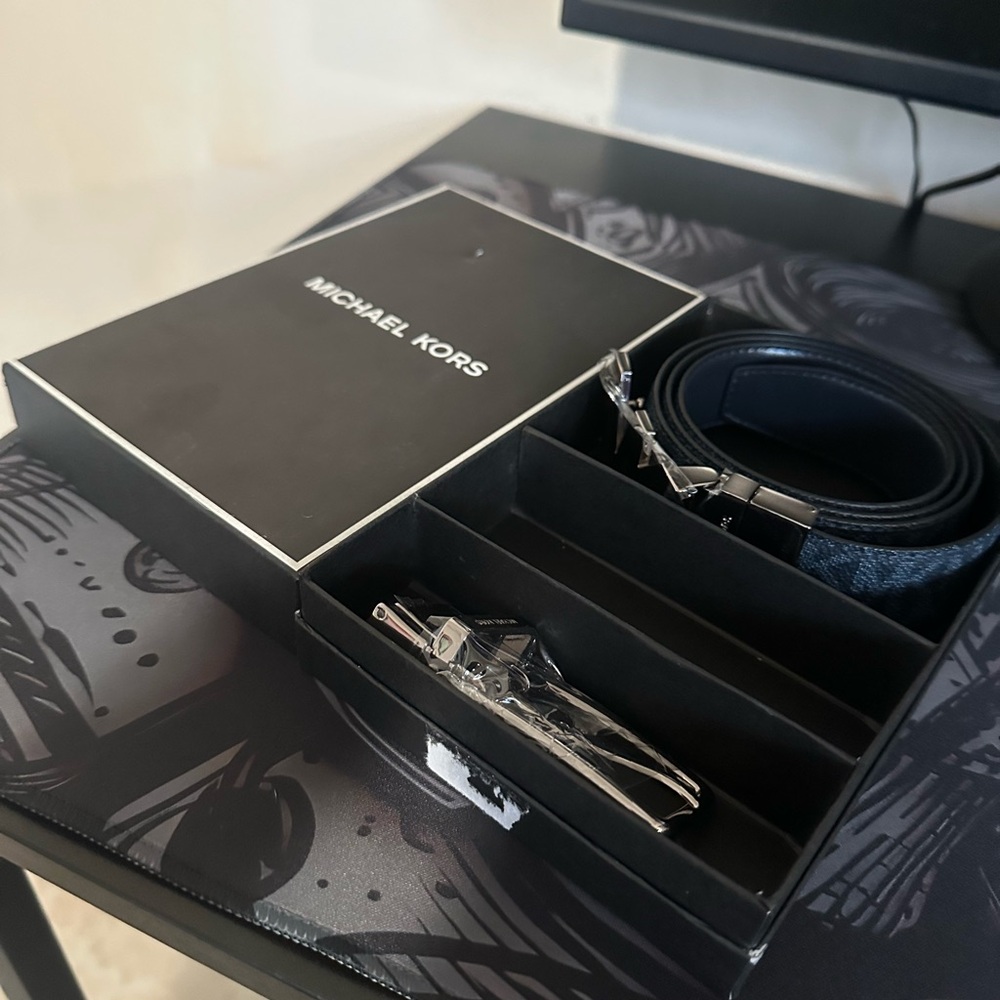 Michael Kors men’s belt - Picture 9 of 9